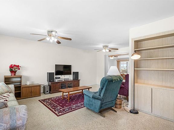 4th image of 1001 AUGUSTA DRIVE