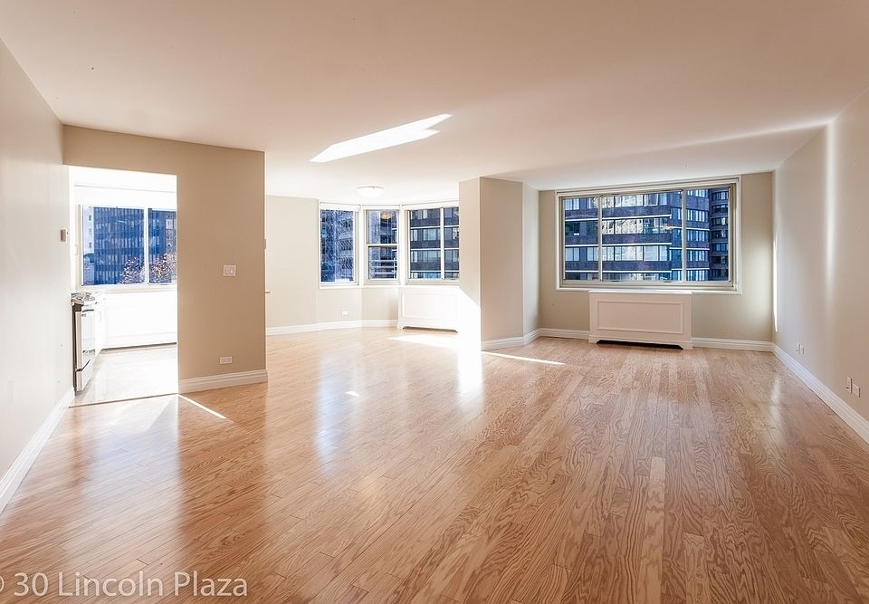 1st image of 30 W 63rd St APT 5H