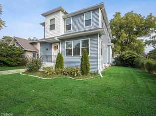 962 Greenview Ave, Des Plaines, IL