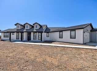 1411 E Red Range Way, Phoenix, AZ 85085