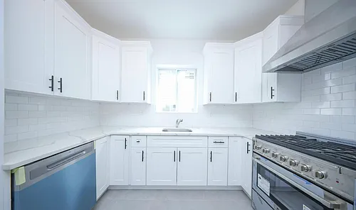 136 Beach St #2 Photo 1