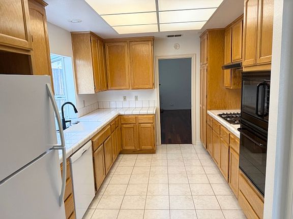 2nd image of 6512 Crestwood Dr