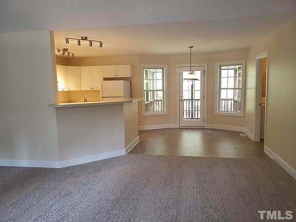2nd image of 95 Shorrey Pl