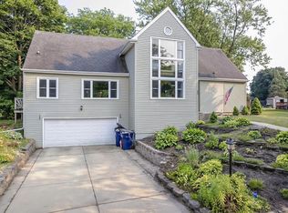 2829 Mackintosh Dr, Janesville, WI