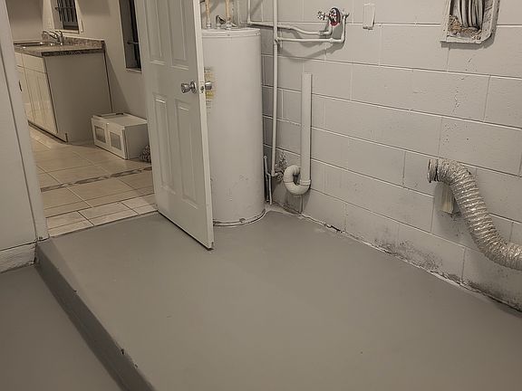 Utility room- Washer/Dryer Hook up