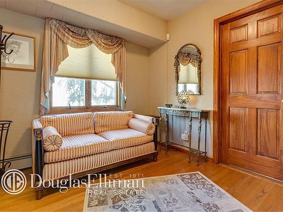 2nd image of 51 Garden Cir