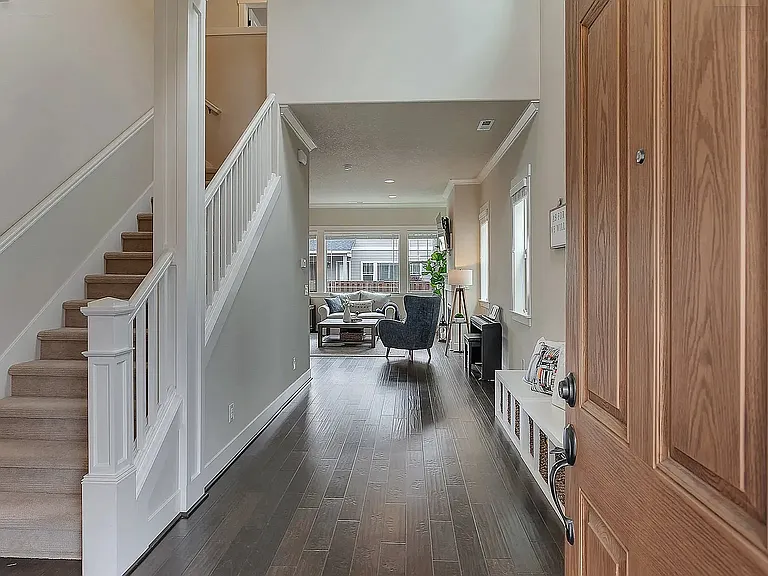 16897 SW Larkspring Ln — Photo 4