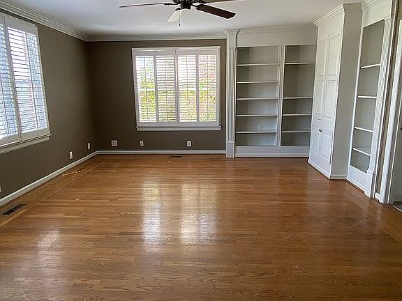 5th image of 6317 Sweetgum Ln