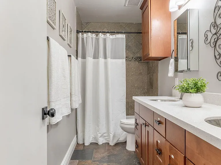 5948 E Corrine Dr — Photo 34
