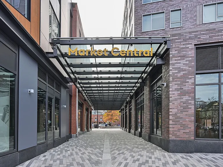 Market Central — Photo 38