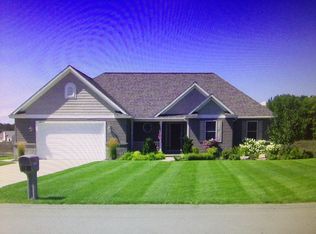 13045 Acacia Dr, Grand Haven, MI 49417