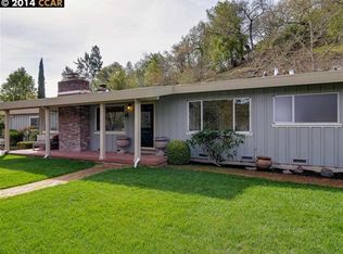 89 Tarry Ln, Orinda, CA 94563