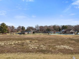 2687 S Kings Way, New Palestine, IN 46163