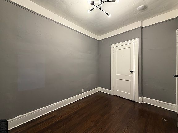 4th image of 717 Arlington Ave APT 3A