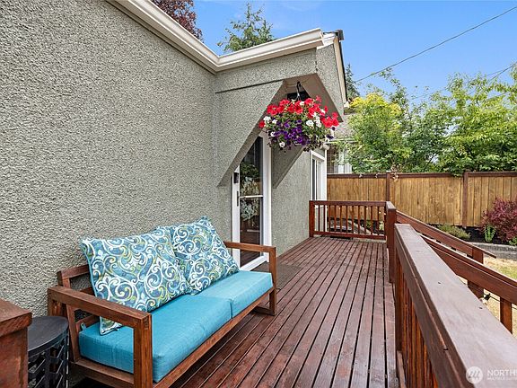 3rd image of 4212 N 27th