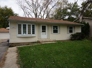 34w976 Stanton Dr., St Charles, IL 60174