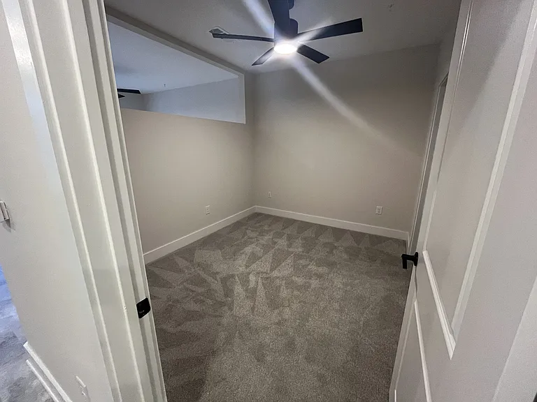 District at Riverside Apartments — Photo 89