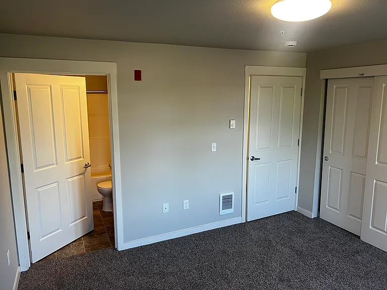 Camas Ridge Apartments — Photo 12