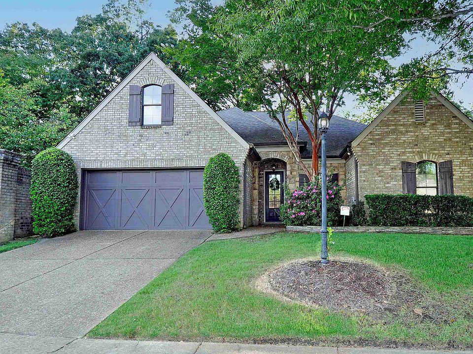 1st image of 3055 Walker Springs Dr