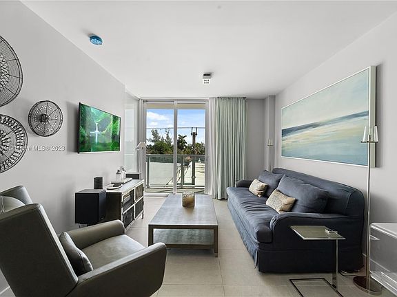 4th image of 1215 West Ave #409