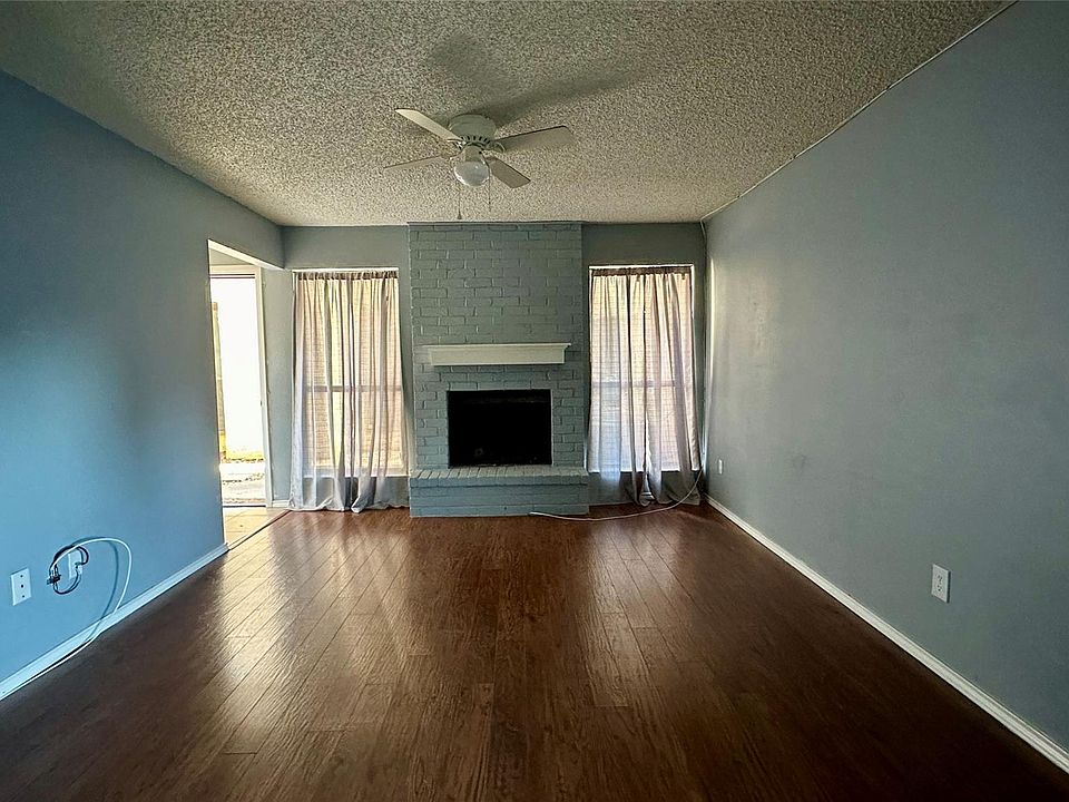 1st image of 707 Harbour Town Dr APT 2