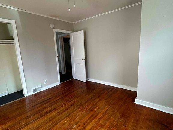 4th image of 185 Harwood Ave
