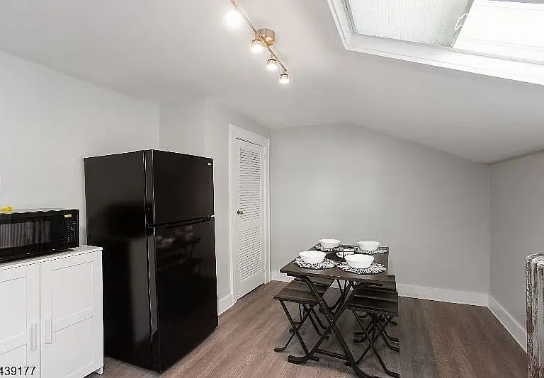 35 Hazelwood Rd — Photo 6