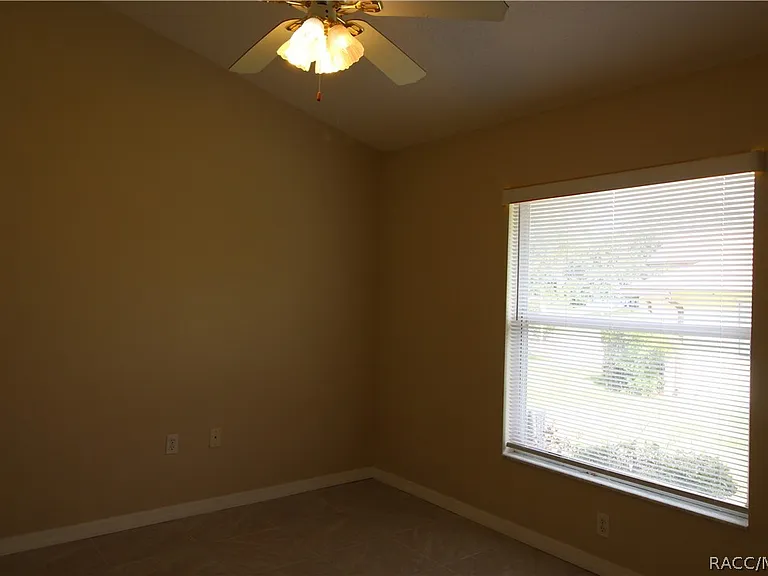2864 N Churchill Way — Photo 24