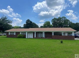 130 N Elmwood Dr, Texarkana, TX 75501