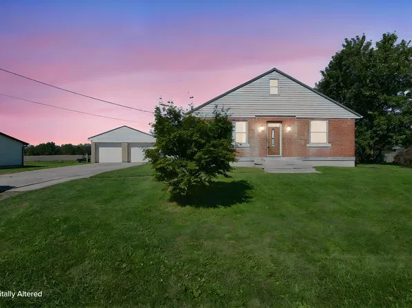 9028 Zane Trail Rd, Circleville, OH 43113
