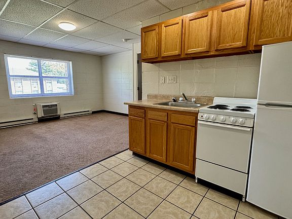 2nd image of 535 S Lincoln St #11
