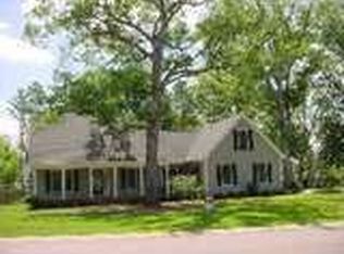 521 Scarlet Oak Dr, Athens, GA 30605