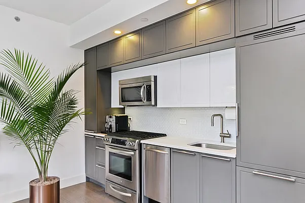 Rented by Corcoran | media 7