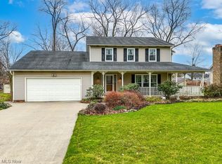 1580 Applewood Way, Uniontown, OH