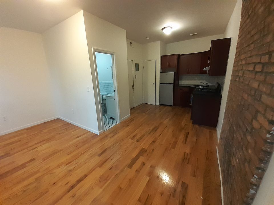 1st image of 368 Hancock St APT 3R
