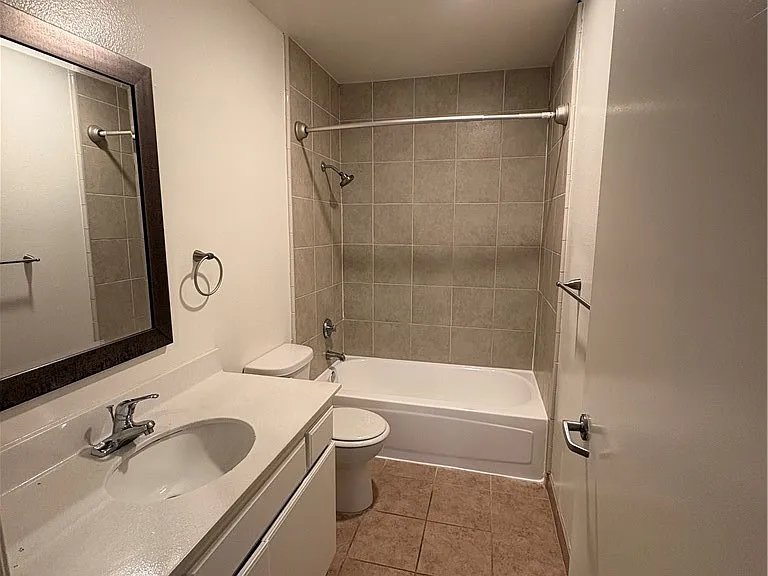 5060 Kester Ave #103 — Photo 11