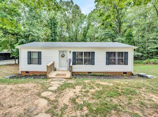 409 Ridgelake Rd, Goodview, VA 24095