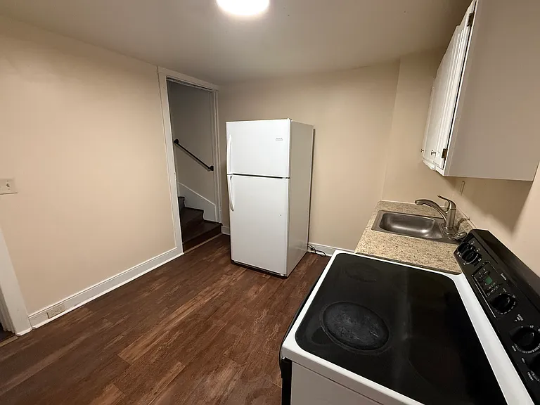 448 W Vine St #2 — Photo 3