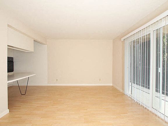 3rd image of 469 Grant Ave APT G