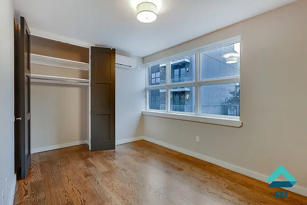 Rented by EXR | media 19