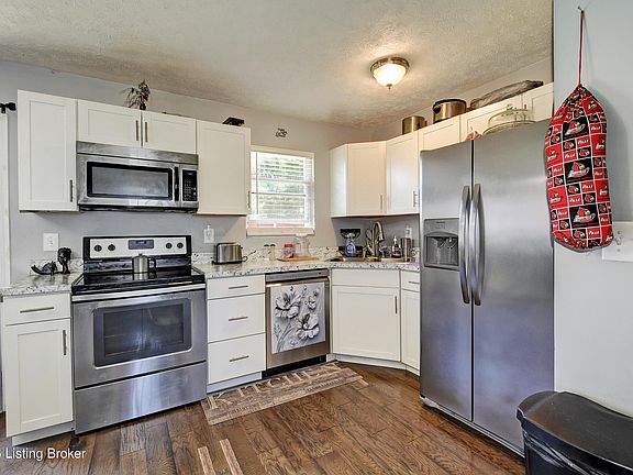 5th image of 323 Meadowood Rd