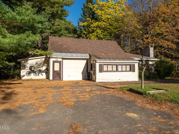 1557 County Highway 107, Amsterdam, NY 12010