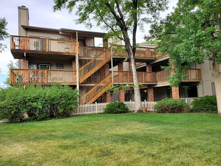 2897 Greenland Drive — Photo 14