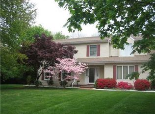 1 Dana Ct, Princeton, NJ 08540