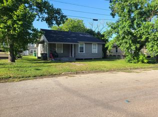 1314 E Power Ave, Victoria, TX 77901