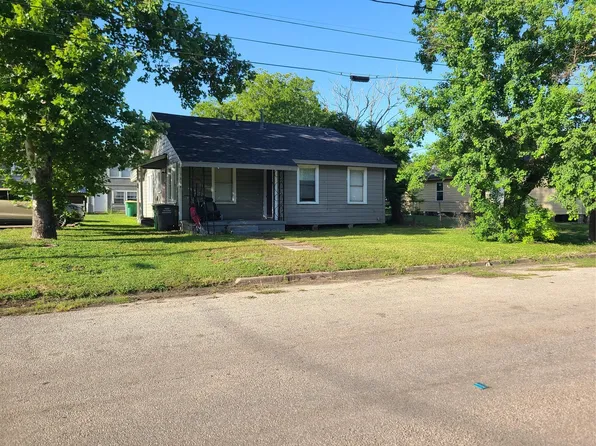 1314 E Power Ave, Victoria, TX 77901