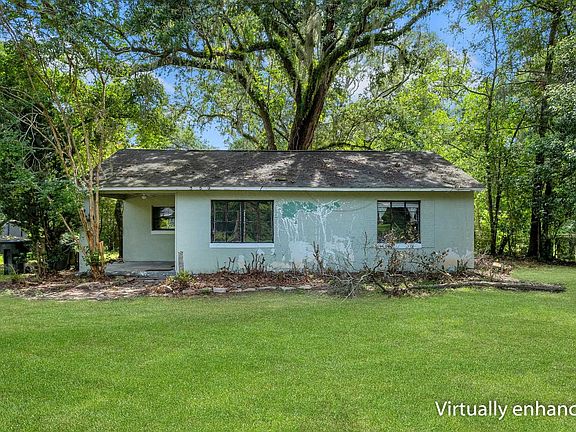 3rd image of 3822 Roswell Dr