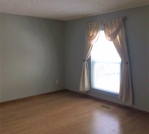 4th image of 5141 Grandon Dr