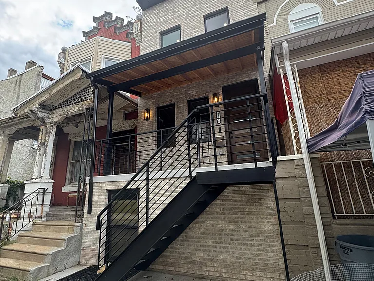 3237 Page St — Photo 3