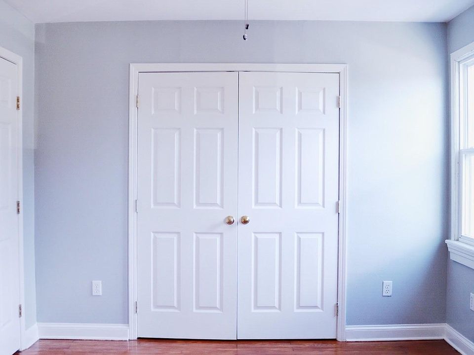 Large Bedroom Closet